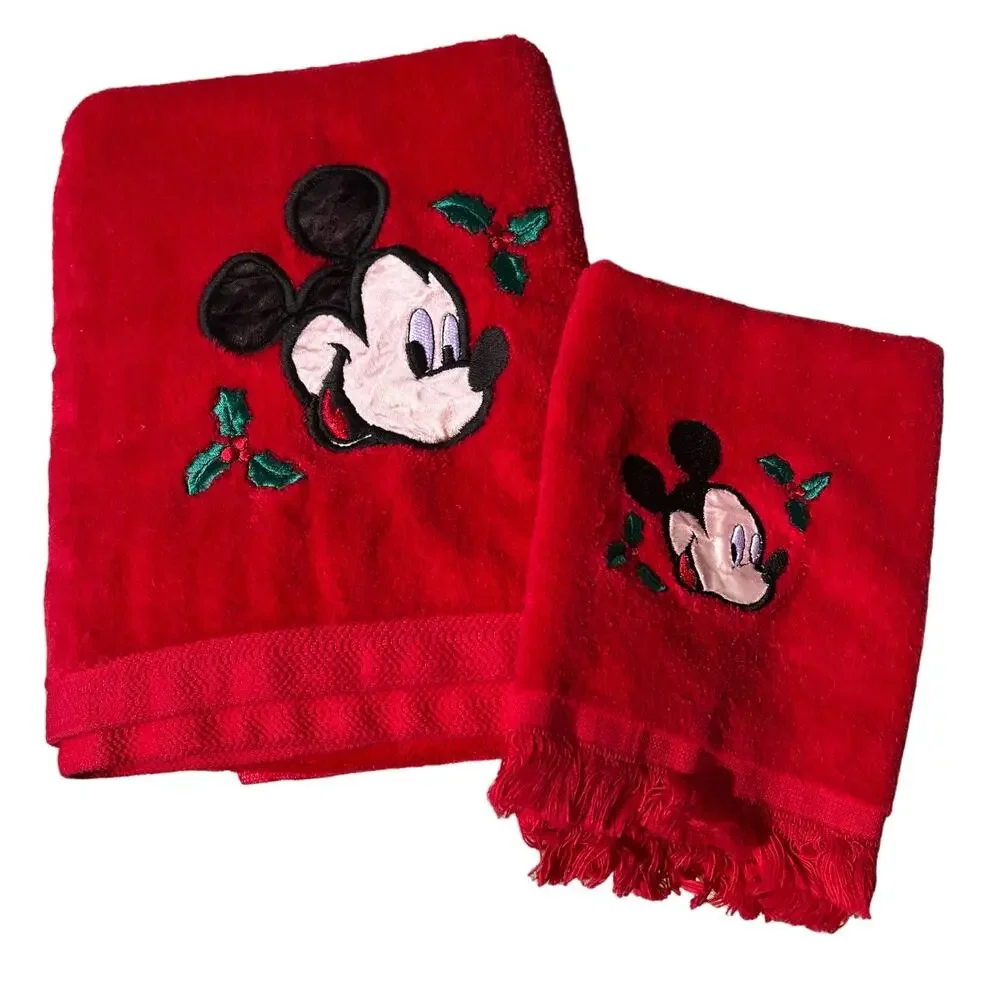 The Walt Disney Co. Mickey Mouse Holly Holiday Towel 2-pc Set
